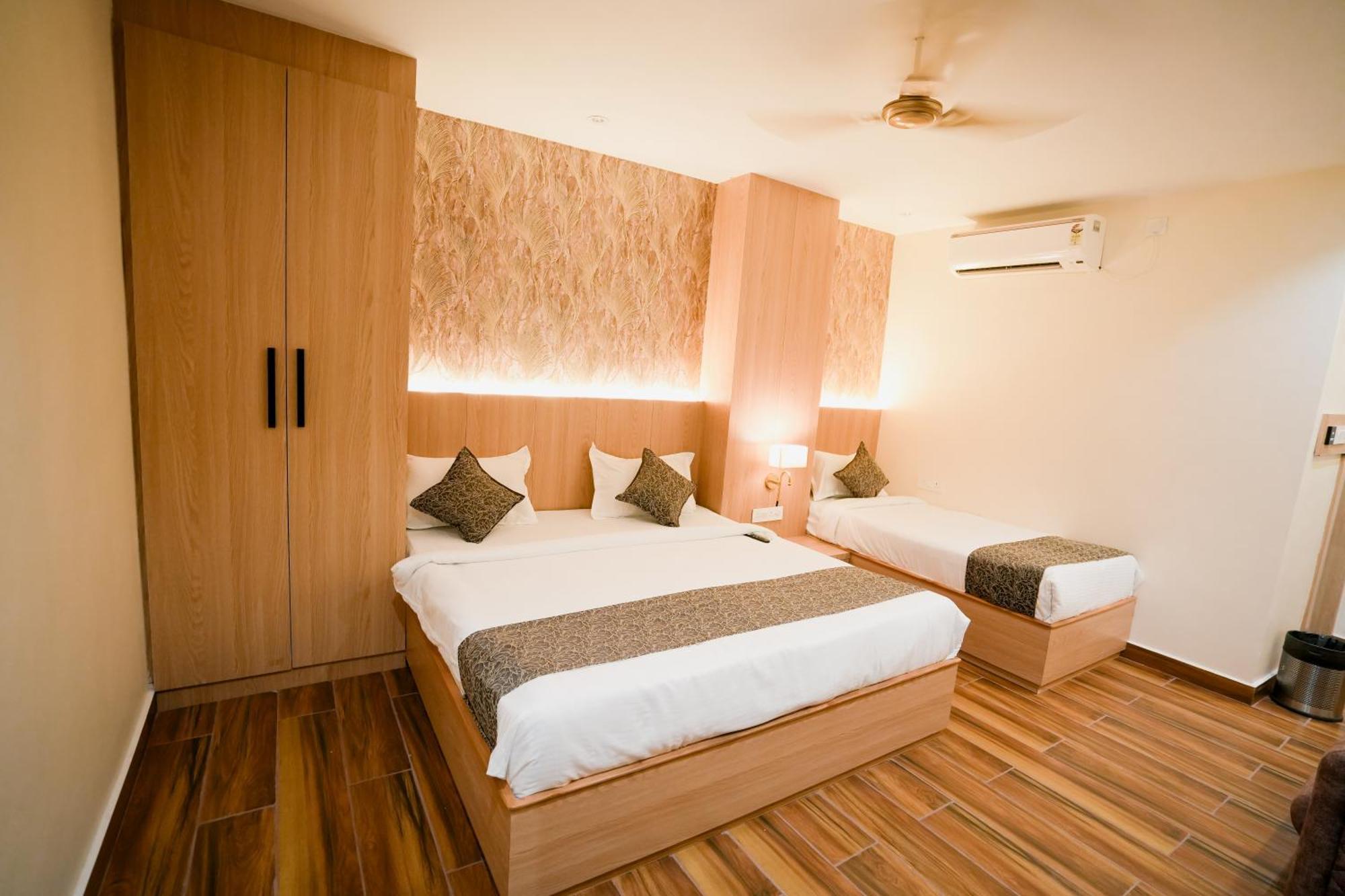 Hotel Jk Palace Allāhābād Junction 外观 照片