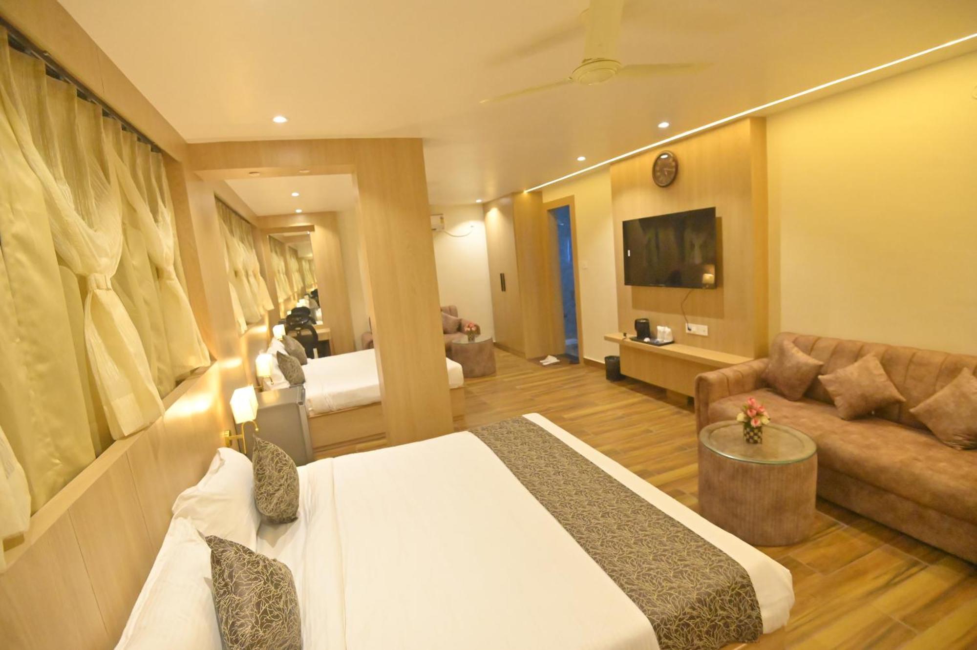 Hotel Jk Palace Allāhābād Junction 外观 照片