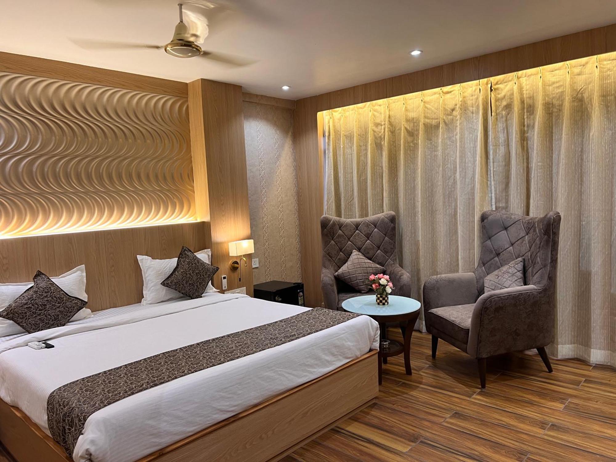 Hotel Jk Palace Allāhābād Junction 外观 照片