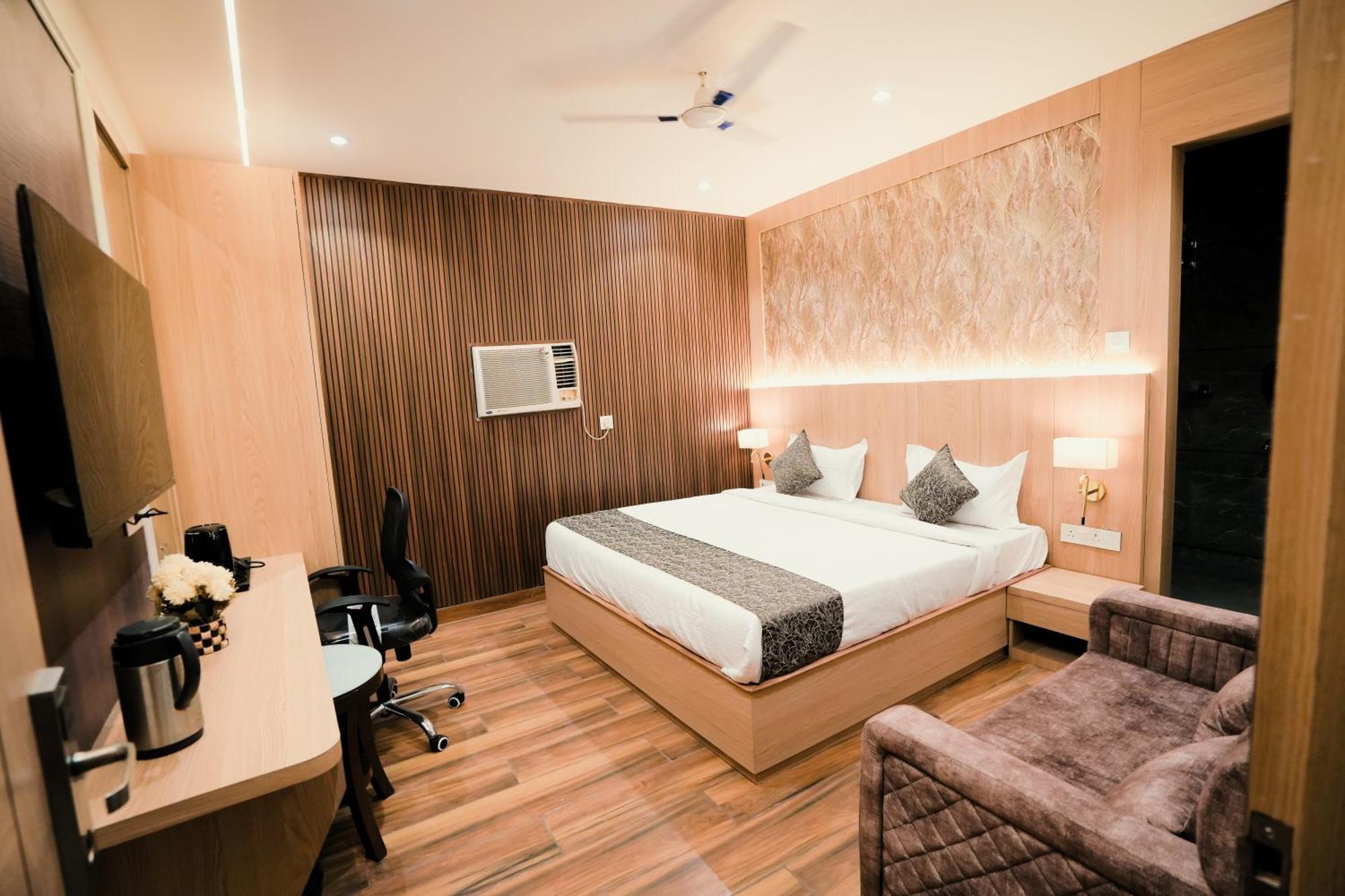 Hotel Jk Palace Allāhābād Junction 外观 照片
