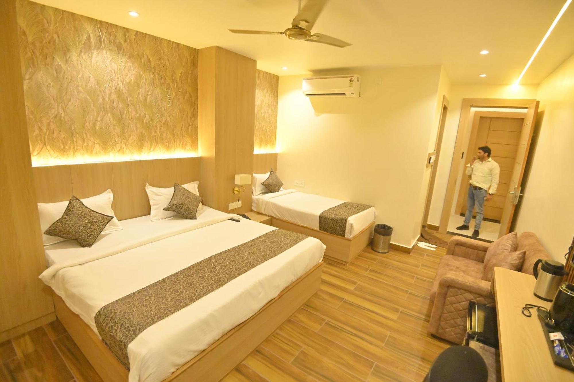 Hotel Jk Palace Allāhābād Junction 外观 照片